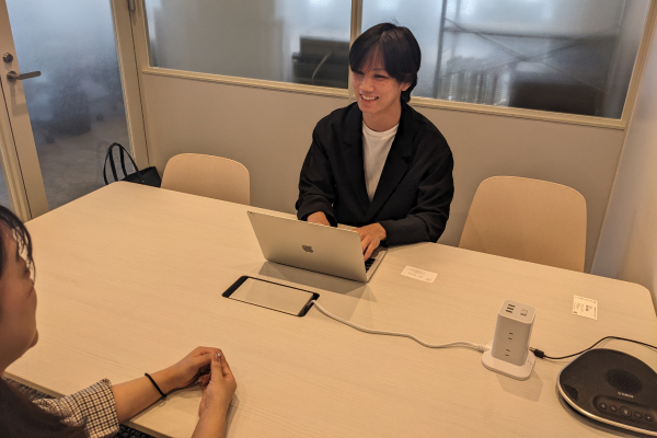 PayTodayの田中氏に弊社代表の奥平が取材